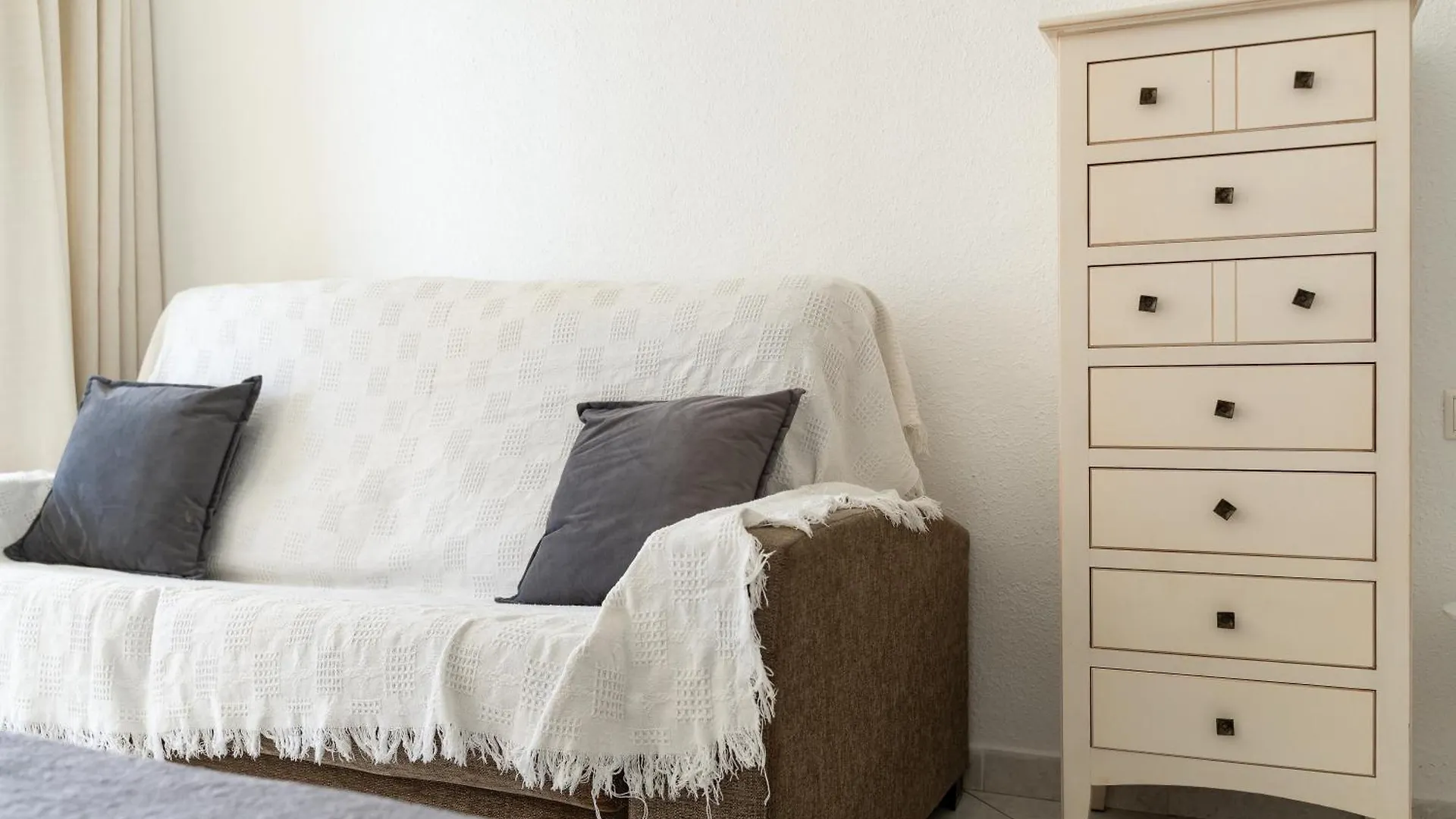 Sunny Studio With Seaview Fuengirola Apartment